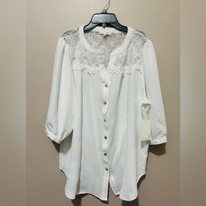 Fig and Flower White Button-Up Blouse with Lace